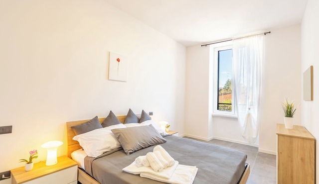 KHL apartments