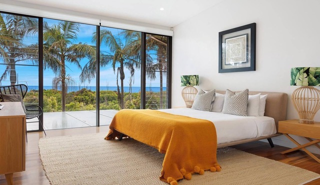 Kiah - nestled between Main & Belongil Beaches