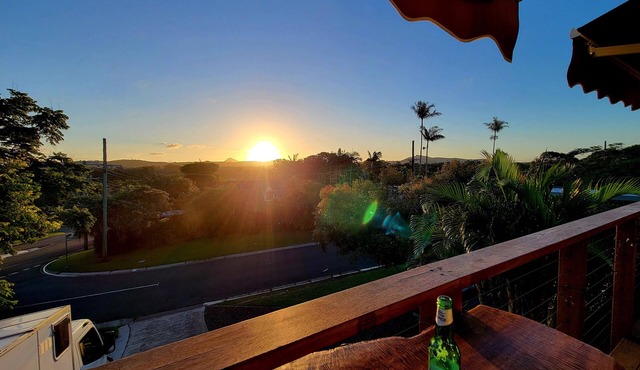 Kick back and relax in this contemporary open plan studio. n