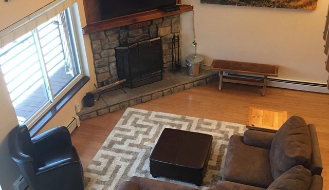 Kick Back in this Family-friendly Retreat with Mountain Views!