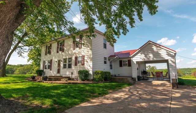 Kick'n K Farmhouse on the Meramec River