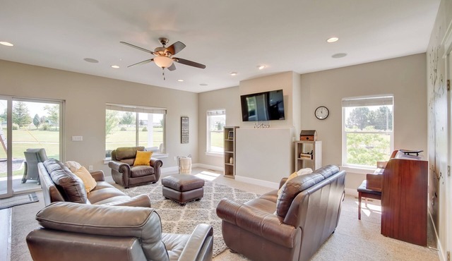 Kid-Friendly Pasco Farmhouse w/Playset, Game Room