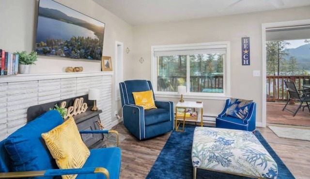 Kid-Friendly Waitts Lake Duplex: Lake views, Kayaks, Hot Tub, AC,