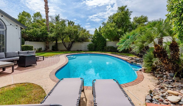 Kierland Scottsdale location w/ Heated Pool*!
