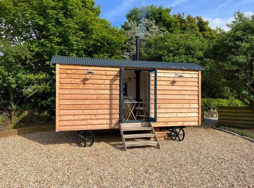 Kilden Hut - Perranwell Station