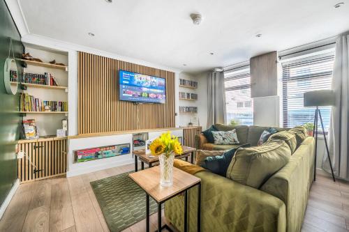 KILEX House contractor-friendly base in Bedlinog village