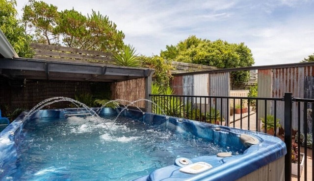 Killarney Spa Coastal Country Retreat Pet Friendly Fireplace 10 minutes to Phillip Island