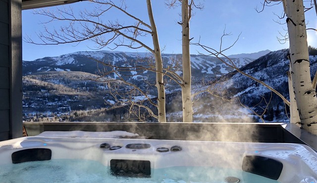 Killer Views -&- Highest Reviews -&- Great Value -&- 6 Min to Ski hill