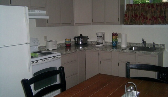 Killington/Mendon CLEAN, 2 bedroom cabin