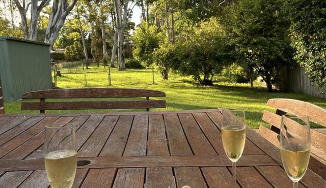 ☘️"KILMEEDY" Take time to smell the roses🌹 in Bowral-Walk to town-Pet friendly .