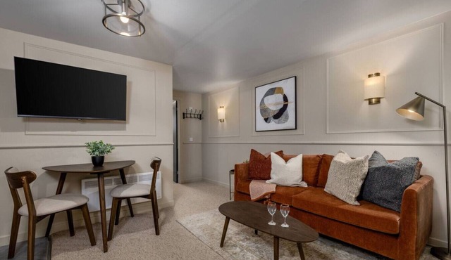 Kilted Quarter by The Wallace Monument