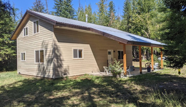 Kimber Cabin in the woods near Priest Lake, Idaho