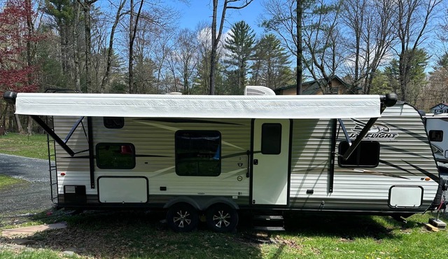 Kim’s Cozy Campers - The Cozy Memory Maker - Lake Wallenpaupack