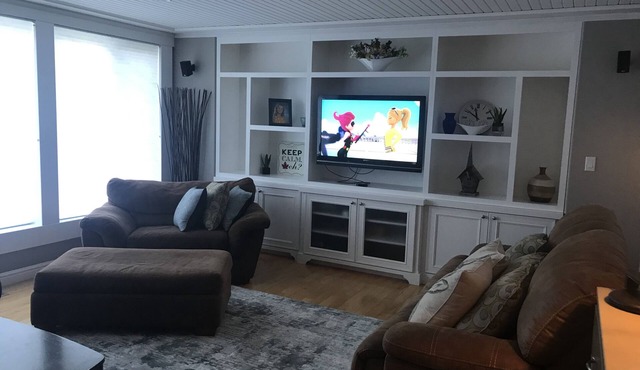 Kincardine Home Close TO Lake Huron