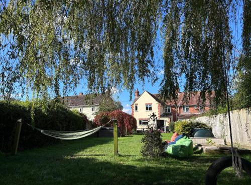 King Arthur's Rest House, Hot Tub & Garden Sleeps 10