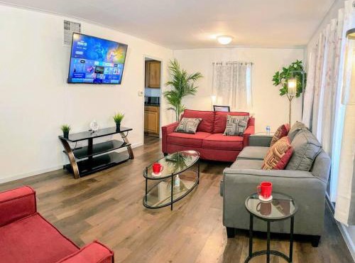 *King bed/3bds house Near Naval Base & 6Flags*