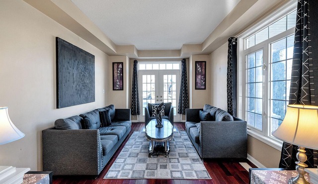 King Bed Convenience On Main Floor