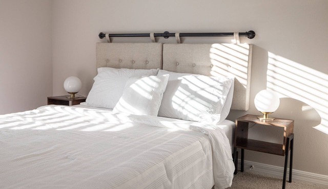 King Bed Cozy Gateaway House close to Manasota Key