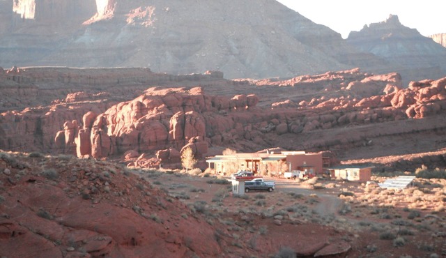 King bed, disc golf, kayaks, ATV, wildlife, hiking, beach, pet friendly
