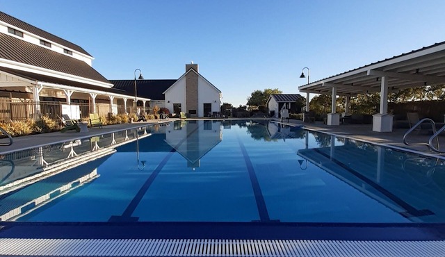 King bed in charming Tracy