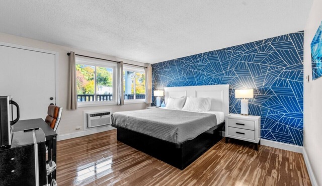 King Bed in Lux Boutique Hotel