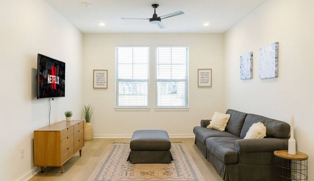 King Bed · Near Med Center · Long Worker Stays