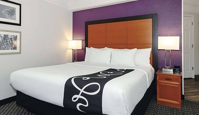 King Bed, Non- Smoking at La Quinta Inn & Suites by Wyndham Ontario Airport