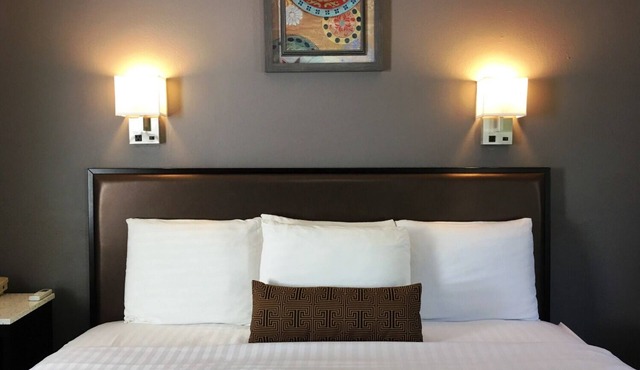 King Bed Non Smoking Room, Scottish Inns Milford, Convenient Spot, Free Parking