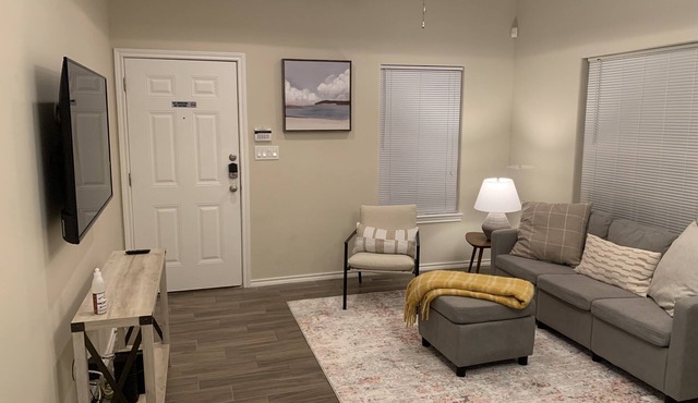 King Bed Pet Friendly Retreat with Private Terrace in Gated Community!