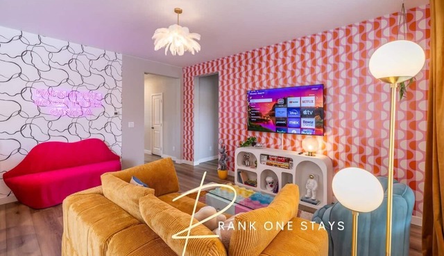 King Bed/Pool/Golf/Arcade