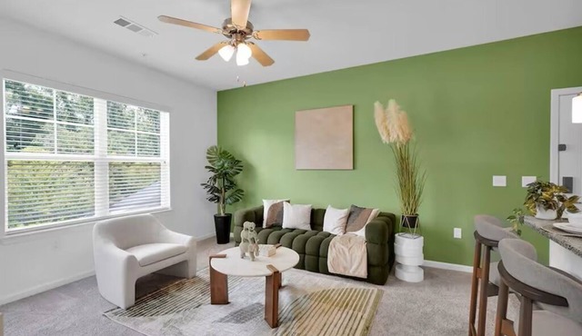 KING BED/PVT Balcony/Fast Wifi/65 inch Tv/Pool+Gym