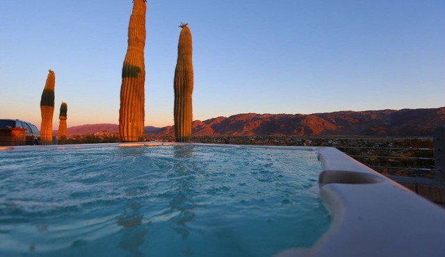 King Bed Villa with Hot Tub + Killer Views