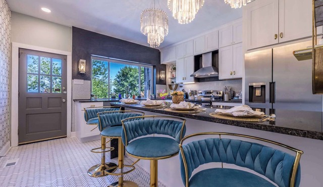 King Bed | Vinyl Records | Arcade | Free Parking