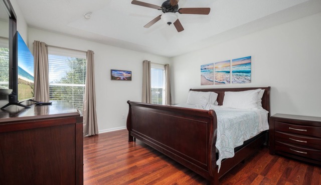 King bed, Water Views, sleeps 8, TVs in every room, public pool.