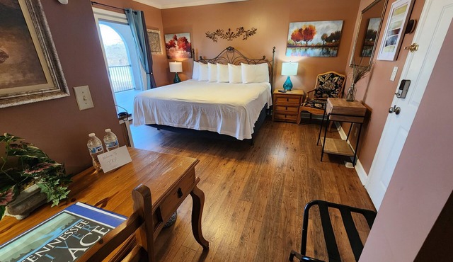 King Bed with River Views and Balcony