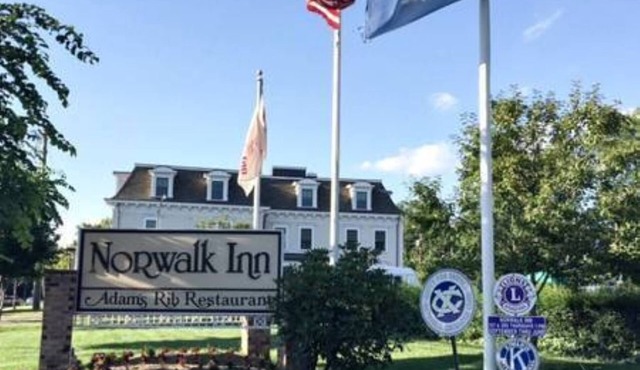 King Bedroom Studio - Victorian Guest House Studio - Luxury Apartment