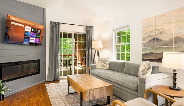 King Beds | FirePlace | HotTub | EVCharger | Grill