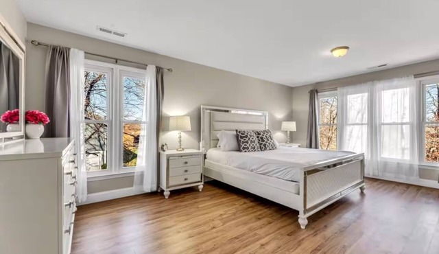 King Beds Pet-Friendly Large Yard