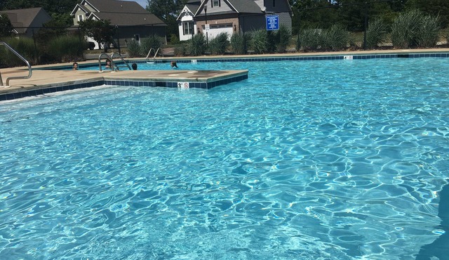 King En Suite, Pool, Beach, 5 BR, 4 Bath,Free Parking, Game Rm, Sleep 13