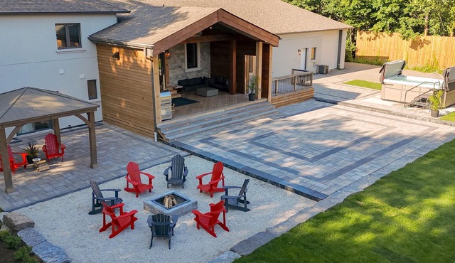 King Estate Barrie w Private Spa | 7 Bedrooms | Sleeps 20 | 5min to Downtown