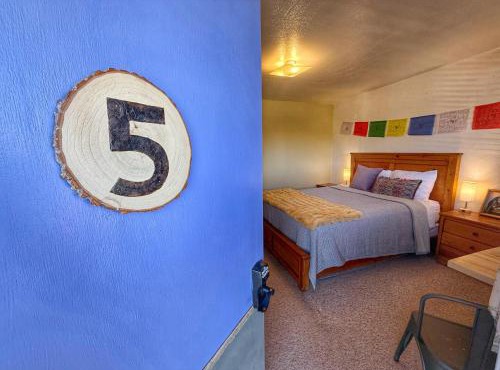 King Five Mokee Motel Pets OK Shared Kitchen