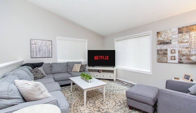 King I Patio I Garage I Self-Checkin I Smart TVs