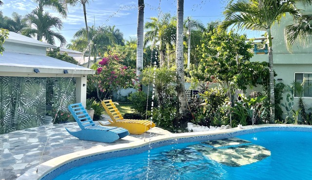 King Loft max 3 people, close to center. Boutique Hotel.Kite School and trips.