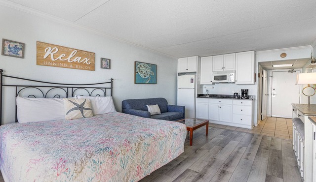 KING OCEANFRONT CONDO ON GOLDEN MILE IN MYRTLE BEACH