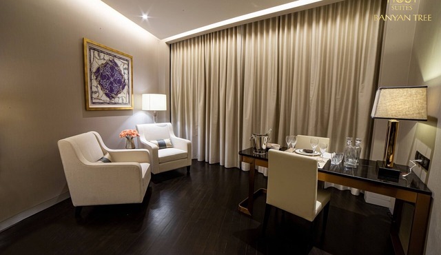 King Ph Executive Suites at Banyan Tree -4