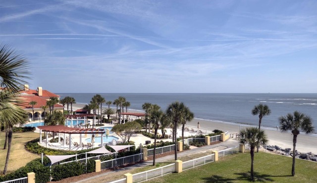 King & Prince Oceanfront South Villa with Beach and Resort Amenities