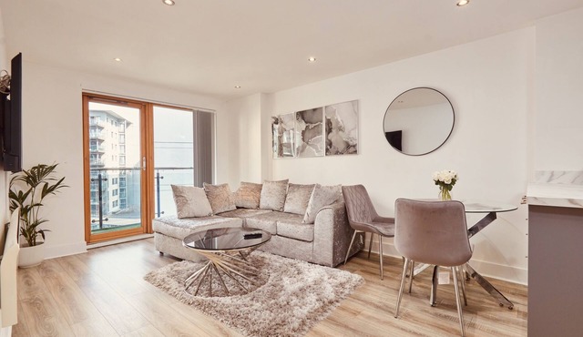 King River Canal View Free Secure Parking