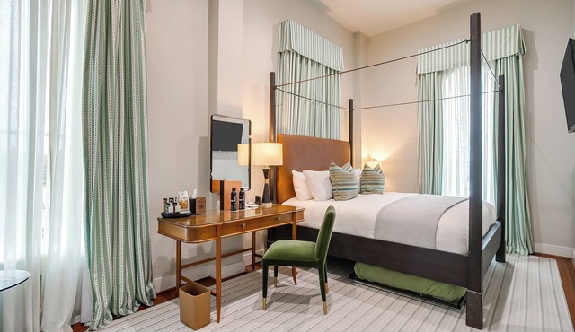 King Room in a Granbury Hotel on the Historic Granbury Square
