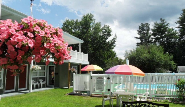 KING ROOM IN LAKE GEORGE