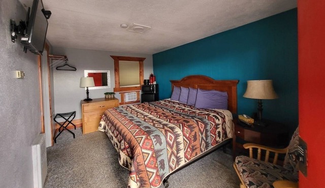 King Room w/Microwave & Fridge Close to Gettysburg Attractions & Hwy 212